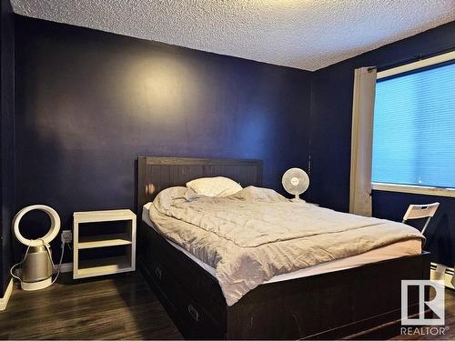 #210 10535 122 St Nw, Edmonton, AB - Indoor Photo Showing Bedroom