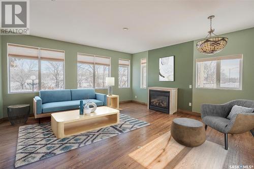 1305 Spadina Crescent W, Saskatoon, SK - Indoor Photo Showing Living Room With Fireplace