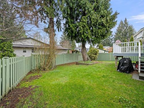 1604 Beaconsfield Cres, Comox, BC - Outdoor With Backyard