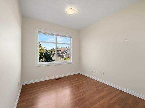 1317 Ocean View Ave, Comox, BC - Indoor Photo Showing Other Room
