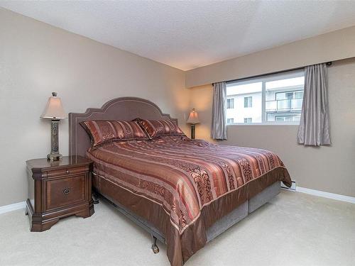 203-1537 Morrison St, Victoria, BC - Indoor Photo Showing Bedroom