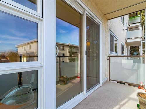 203-1537 Morrison St, Victoria, BC - Outdoor With Balcony With Exterior