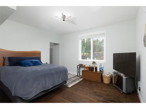 211 - 355 Legacy Lookout Drive, Cranbrook, BC - Indoor Photo Showing Bedroom