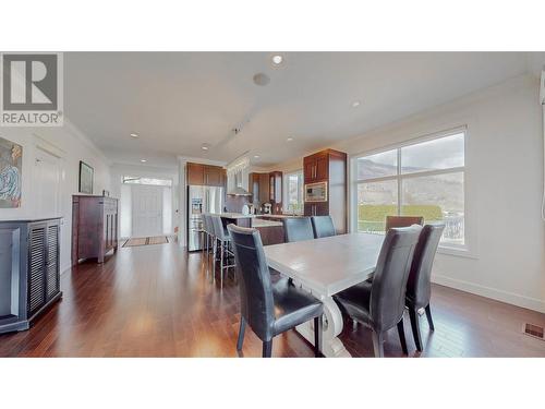 4215 Pebble Beach Drive, Osoyoos, BC - Indoor Photo Showing Dining Room