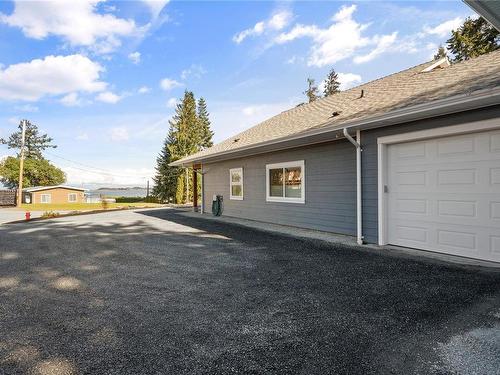 1451 Seaway Dr, Parksville, BC - Outdoor