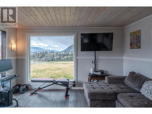 3909 Gartrell Road, Summerland, BC - Indoor Photo Showing Other Room