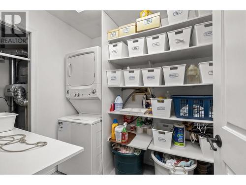 1112 Lanfranco Road, Kelowna, BC - Indoor Photo Showing Laundry Room