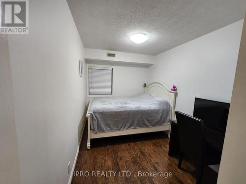 #408 -500 Westmount Rd, Kitchener, ON - Indoor Photo Showing Bedroom