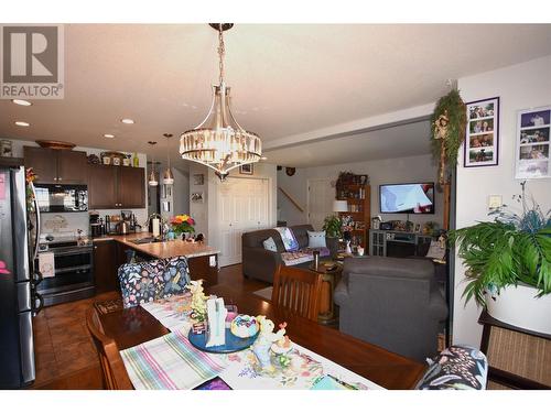 672 Cougar Street, Vernon, BC - Indoor Photo Showing Dining Room
