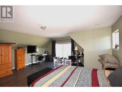 672 Cougar Street, Vernon, BC - Indoor Photo Showing Bedroom