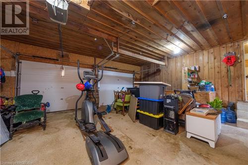 45125 Lakelet Road, Lakelet, ON - Indoor Photo Showing Garage