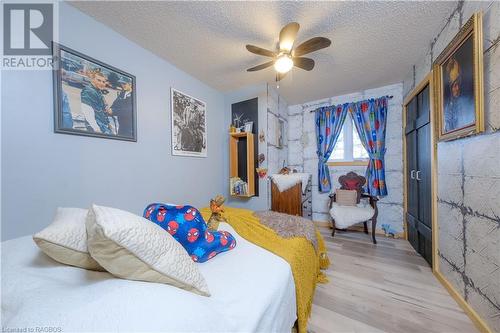 45125 Lakelet Road, Lakelet, ON - Indoor Photo Showing Bedroom