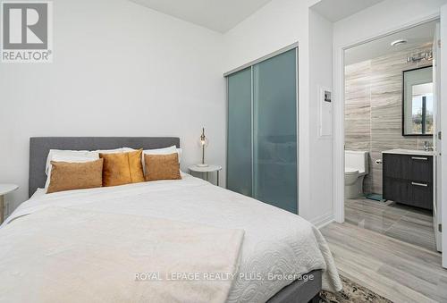 #502 -280 Howland Ave, Toronto, ON - Indoor Photo Showing Bedroom