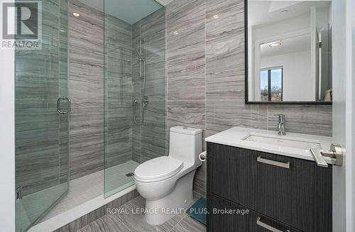 502 - 280 Howland Avenue, Toronto, ON - Indoor Photo Showing Bathroom