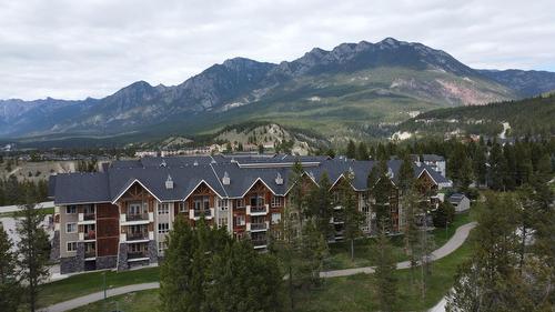 2101 - 7495 Columbia Avenue, Radium Hot Springs, BC - Outdoor With View