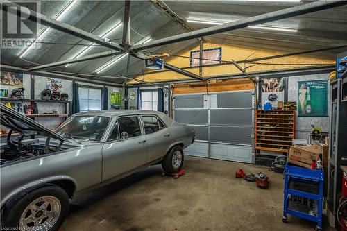 26 Alice Street, Allenford, ON - Indoor Photo Showing Garage