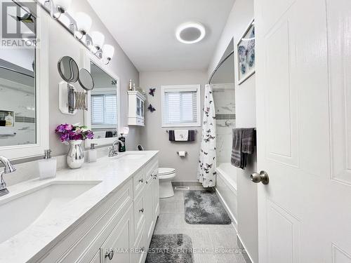 40 Braemore Road, Brampton, ON - Indoor Photo Showing Bathroom
