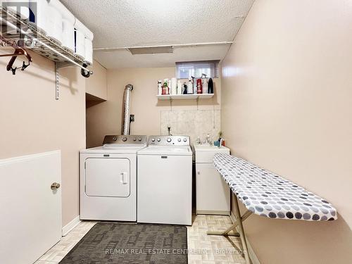 40 Braemore Road, Brampton, ON - Indoor Photo Showing Laundry Room