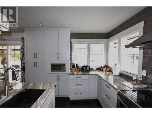 130 Deer Street, Vernon, BC - Indoor Photo Showing Kitchen
