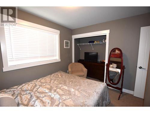130 Deer Street, Vernon, BC - Indoor Photo Showing Bedroom