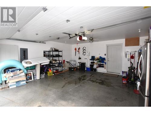 130 Deer Street, Vernon, BC - Indoor Photo Showing Garage