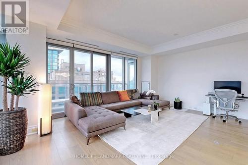 1401 - 55 Scollard Street, Toronto, ON - Indoor Photo Showing Living Room