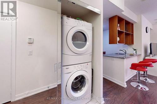 #117 -181 Village Green Sq, Toronto, ON - Indoor Photo Showing Laundry Room