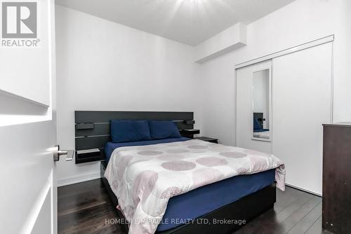 504Se - 9199 Yonge Street, Richmond Hill, ON - Indoor Photo Showing Bedroom
