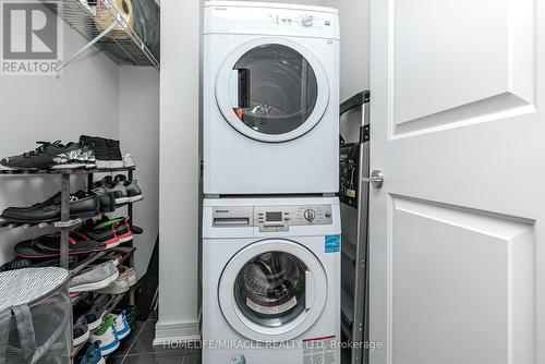 504Se - 9199 Yonge Street, Richmond Hill, ON - Indoor Photo Showing Laundry Room