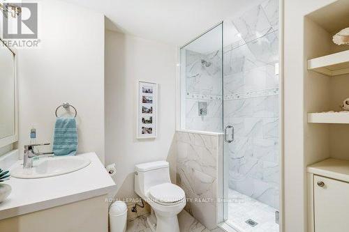 65 Bridgeport St, Richmond Hill, ON - Indoor Photo Showing Bathroom