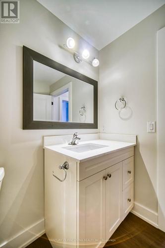 201 - 1614 Ridge Road E, Oro-Medonte, ON - Indoor Photo Showing Bathroom