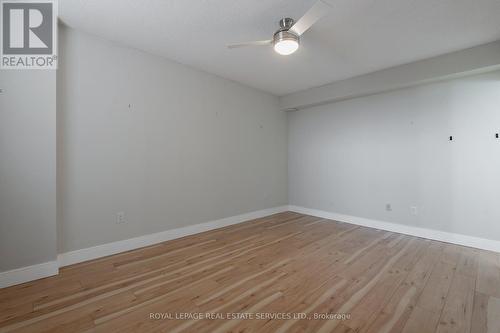 #1910 -250 Scarlett Rd, Toronto, ON - Indoor Photo Showing Other Room