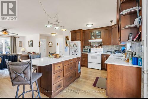 9474 Woodvale School Rd, Port Hope, ON - Indoor Photo Showing Kitchen