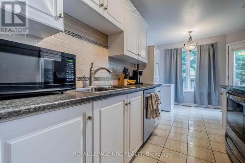 #28 -5070 Drummond Rd, Niagara Falls, ON - Indoor Photo Showing Kitchen With Double Sink