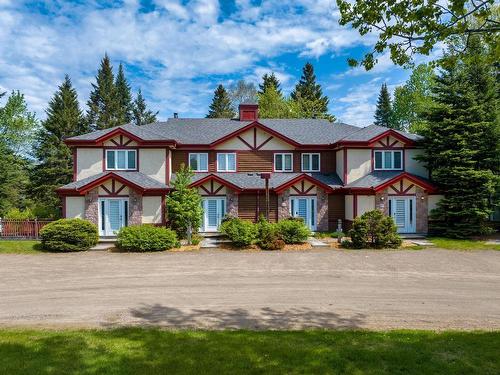 FaÃ§ade - 1752 Ch. Du Golf, Mont-Tremblant, QC - Outdoor With Facade