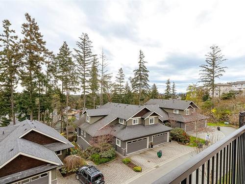 25-2319 Chilco Rd, View Royal, BC - Outdoor
