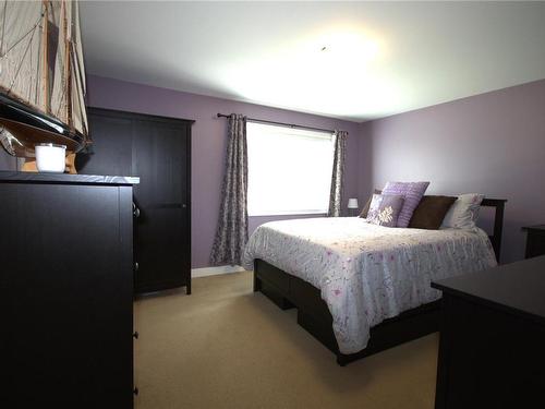 1165 Sikorsky Rd, Langford, BC - Indoor Photo Showing Bedroom