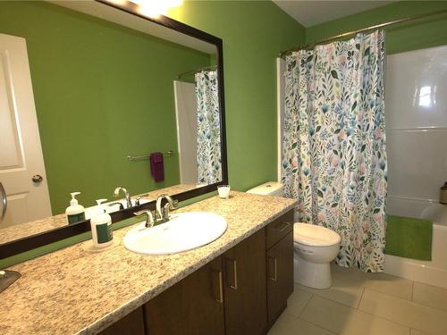 1165 Sikorsky Rd, Langford, BC - Indoor Photo Showing Bathroom