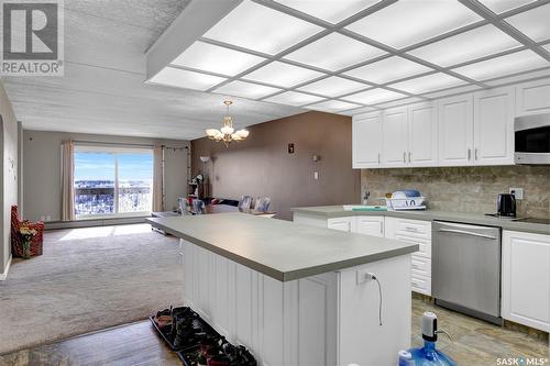 1608 3520 Hillsdale Street, Regina, SK - Indoor Photo Showing Kitchen