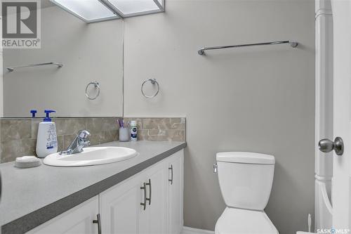 1608 3520 Hillsdale Street, Regina, SK - Indoor Photo Showing Bathroom