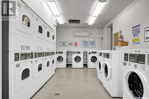 1608 3520 Hillsdale Street, Regina, SK - Indoor Photo Showing Laundry Room