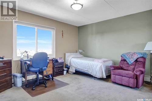 504 3520 Hillsdale Street, Regina, SK - Indoor Photo Showing Bedroom