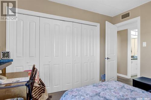 504 3520 Hillsdale Street, Regina, SK - Indoor Photo Showing Bedroom