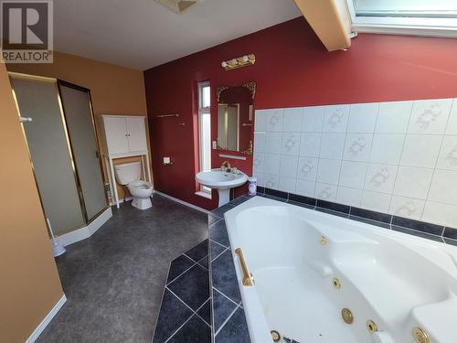 3805 Eby Street, Terrace, BC - Indoor Photo Showing Bathroom