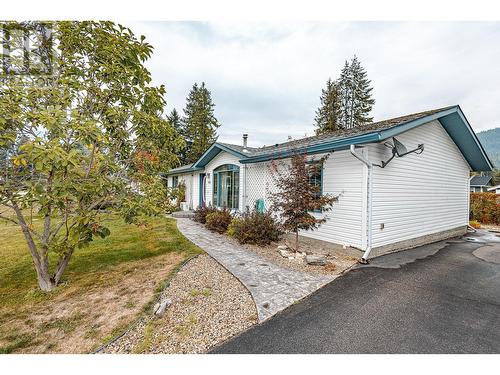 425 Maduik Avenue, Sicamous, BC - Outdoor