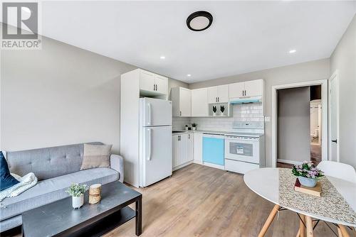 516 Silverman Street, Greater Sudbury, ON - Indoor Photo Showing Kitchen