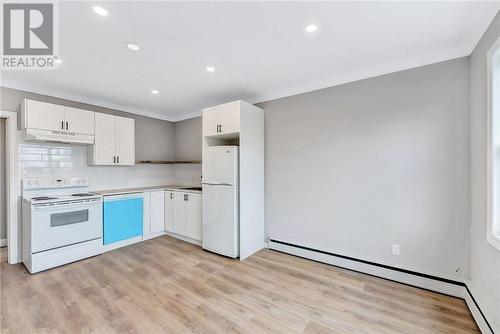 516 Silverman Street, Greater Sudbury, ON - Indoor Photo Showing Kitchen