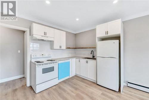 516 Silverman Street, Greater Sudbury, ON - Indoor Photo Showing Kitchen