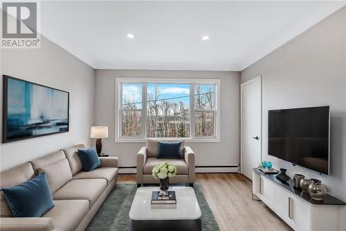 516 Silverman Street, Greater Sudbury, ON - Indoor Photo Showing Living Room