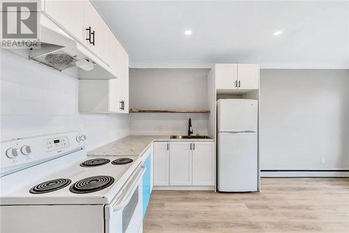 516 Silverman Street, Greater Sudbury, ON - Indoor Photo Showing Kitchen